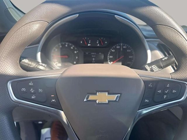 Pre-Owned 2024 Chevrolet Malibu LT - photo - 7