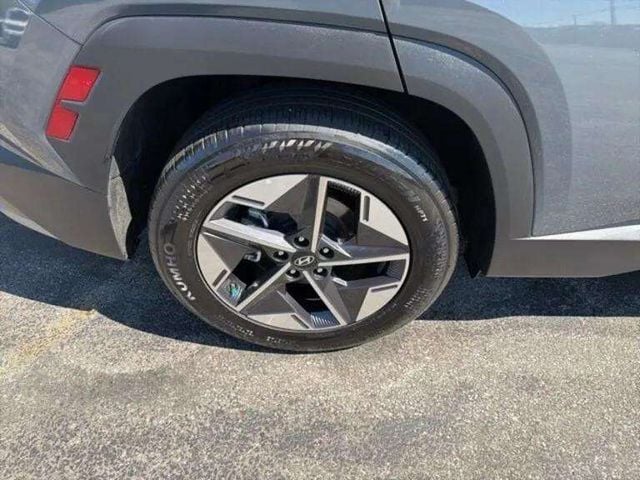 Pre-Owned 2025 Hyundai Tucson SEL - photo - 16