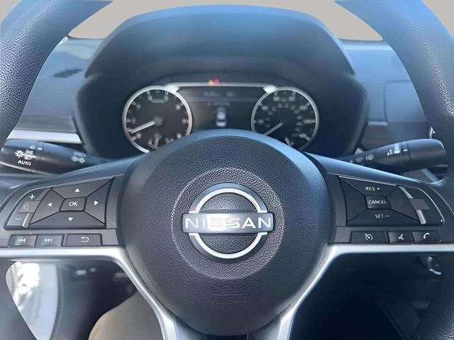 Pre-Owned 2023 Nissan Altima 2.5 SV - photo - 8