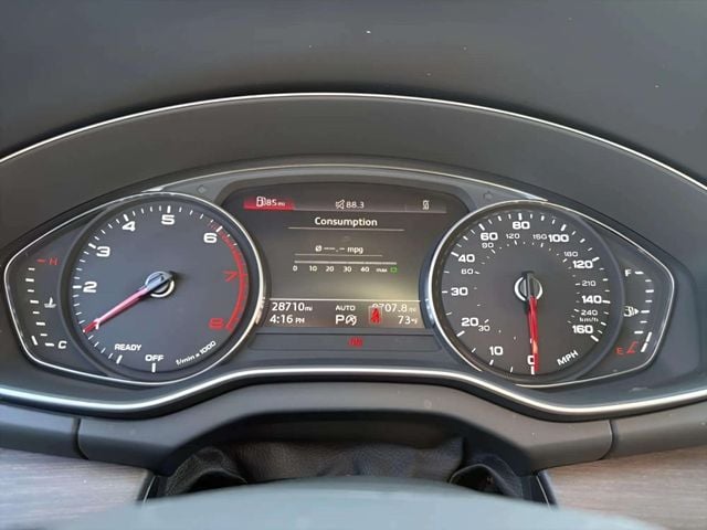 Pre-Owned 2023 Audi Q5 40 Premium - photo - 5