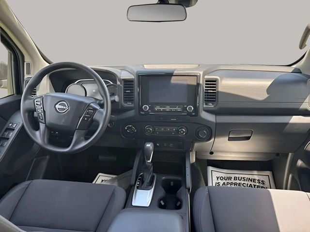 Pre-Owned 2022 Nissan Frontier S - photo - 9