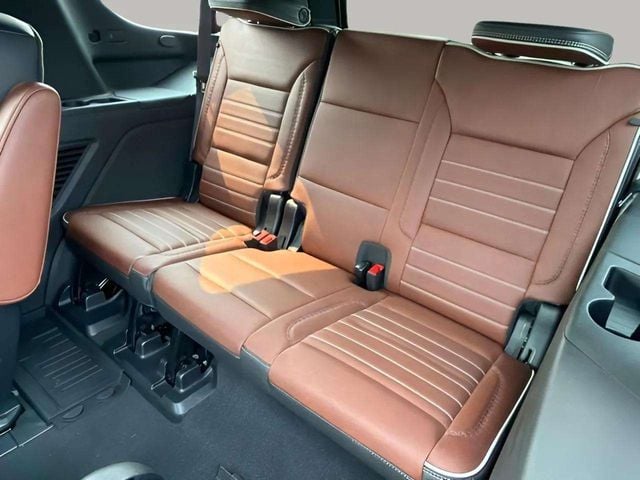 Pre-Owned 2024 GMC Yukon Denali Ultimate - photo - 6