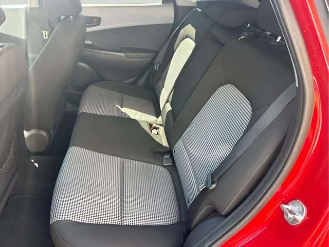 Pre-Owned 2021 Hyundai Kona SEL - photo - 12