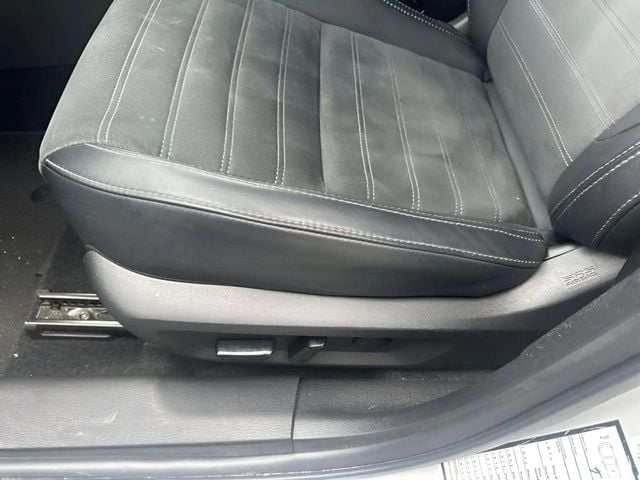 Pre-Owned 2025 Mitsubishi Outlander SE - photo - 14