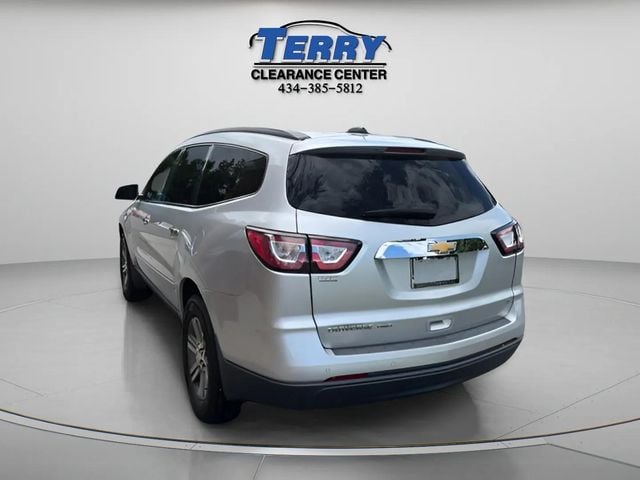 Pre-Owned 2017 Chevrolet Traverse 2LT - photo - 3