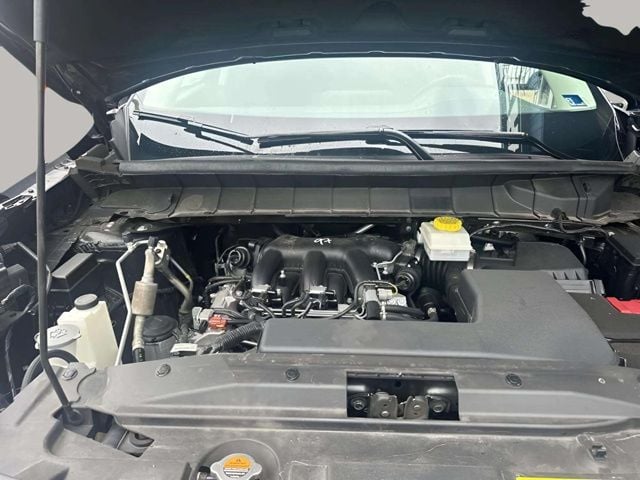 Pre-Owned 2024 Nissan Pathfinder SV - photo - 12