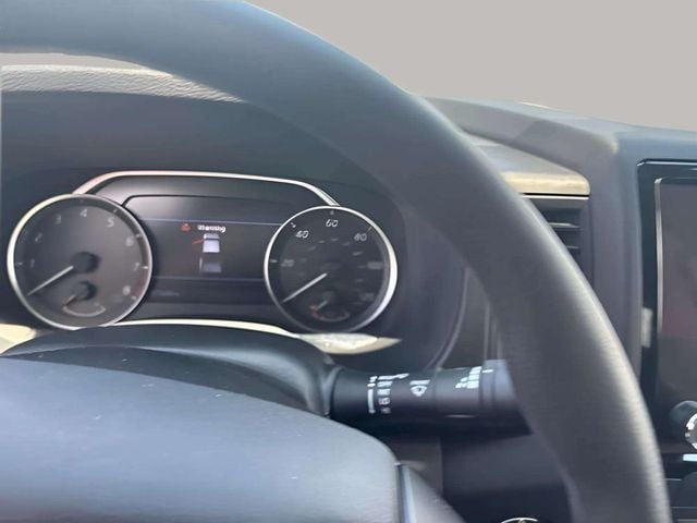 Pre-Owned 2022 Nissan Frontier S - photo - 16