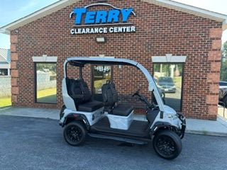 Pre-Owned 2025 NIU NIU Golf Cart - photo - 0