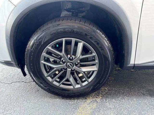 Pre-Owned 2024 Nissan Rogue S - photo - 22