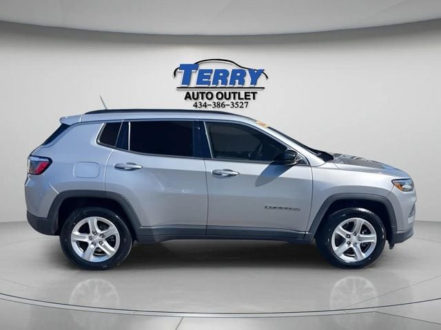 Pre-Owned 2024 Jeep Compass Latitude - photo - 5