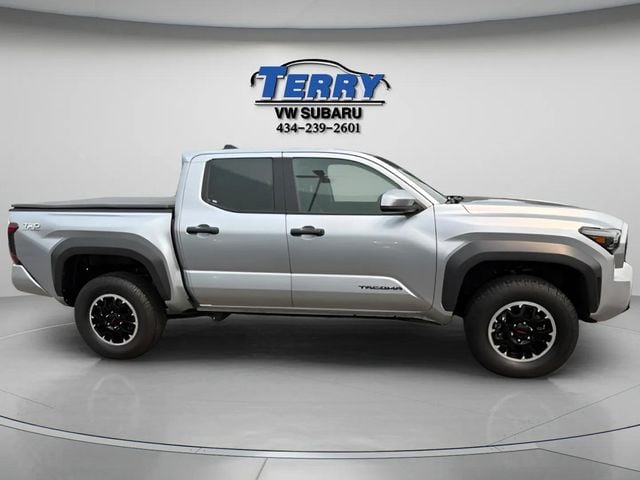 Pre-Owned 2025 Toyota Tacoma TRD Off-Road - photo - 0