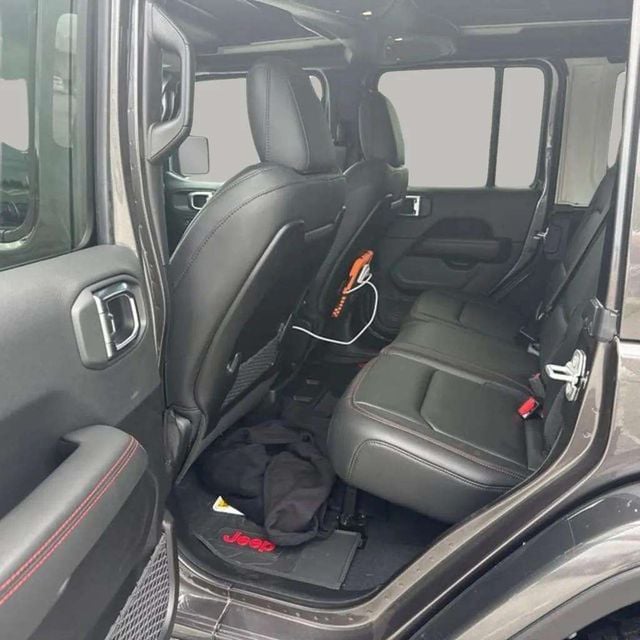 Pre-Owned 2026 Jeep Wrangler Rubicon X - photo - 9