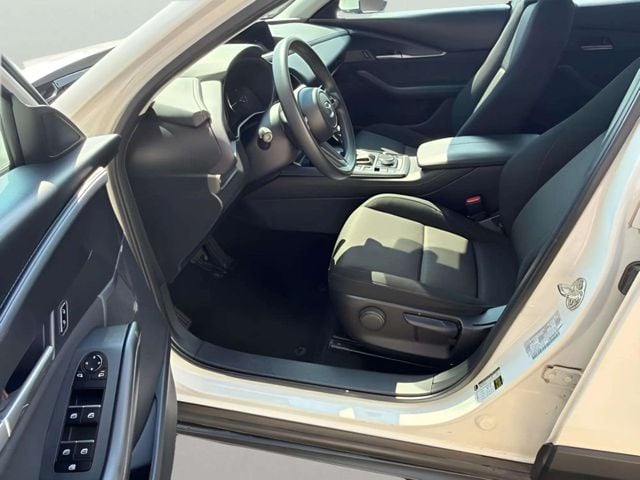 Pre-Owned 2023 Mazda CX-30 2.5 S - photo - 7