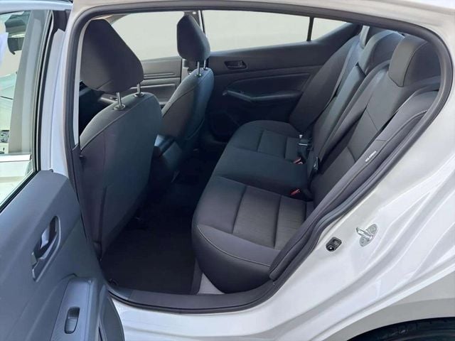 Pre-Owned 2025 Nissan Altima 2.5 SV - photo - 6