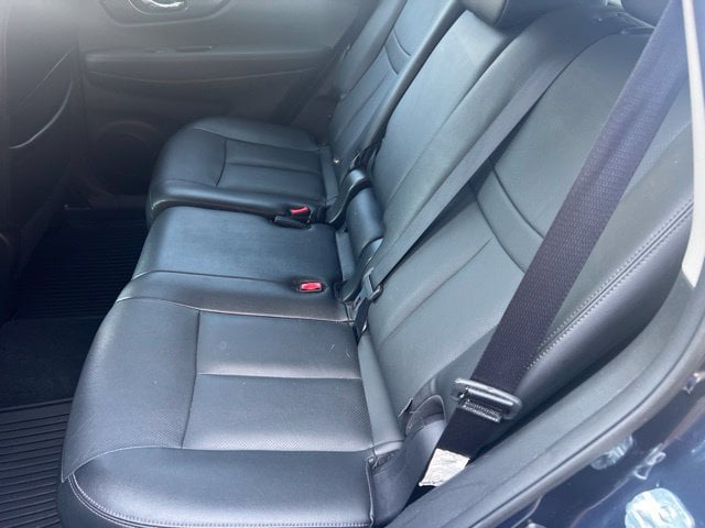 Pre-Owned 2016 Nissan Rogue SL - photo - 10