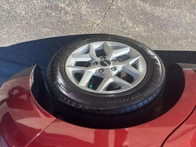 Pre-Owned 2024 Kia Soul LX - photo - 12