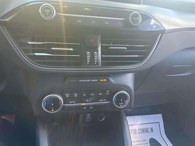 Pre-Owned 2024 Ford Escape Active - photo - 10