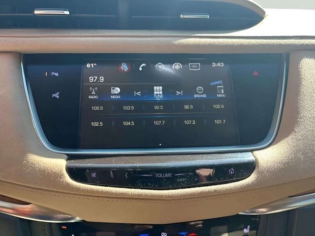 Pre-Owned 2018 Cadillac XT5 Platinum - photo - 9