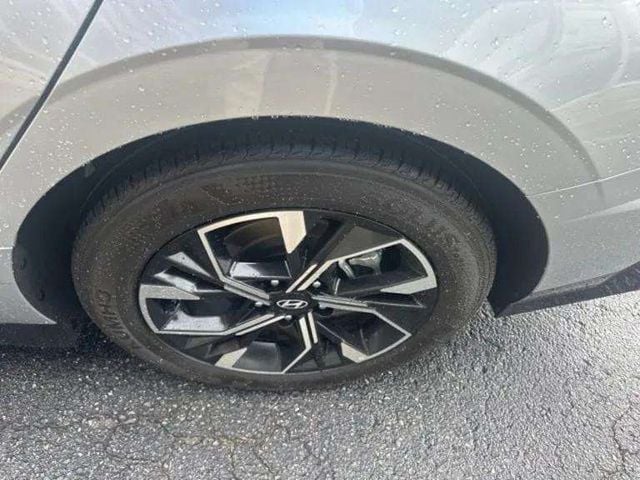Pre-Owned 2025 Hyundai Sonata SEL - photo - 19