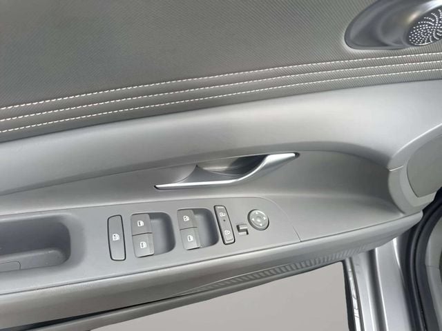 Pre-Owned 2025 Hyundai Elantra SEL Convenience - photo - 12