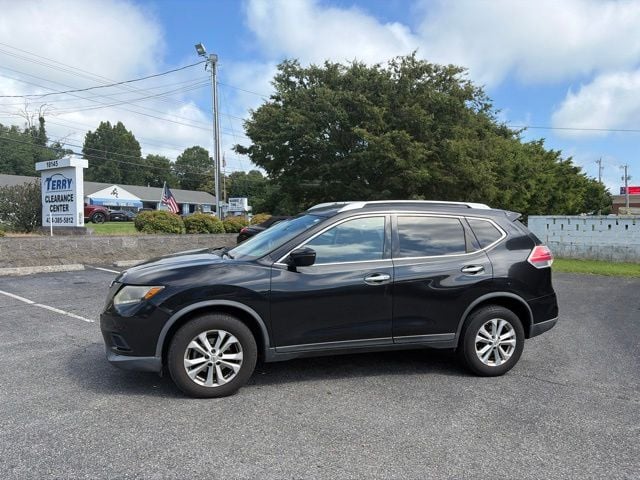 2016 Nissan Rogue SV Photo in Lynchburg VA 24502