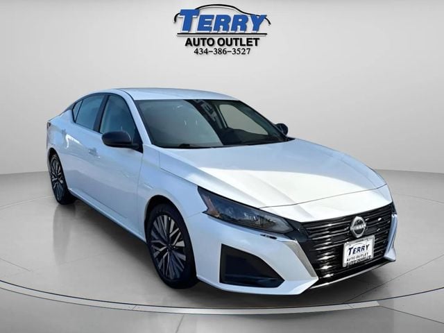 2025 Nissan Altima 2.5 SV Photo in Lynchburg VA 24502