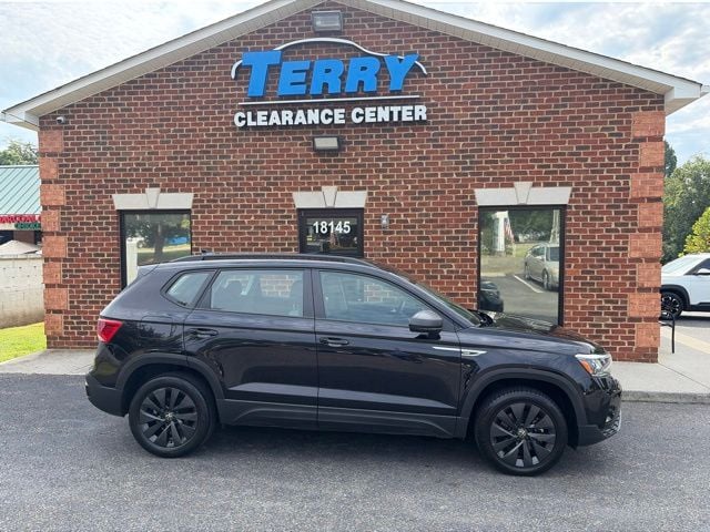 2024 Volkswagen Taos 1.5T S Photo in Lynchburg VA 24502