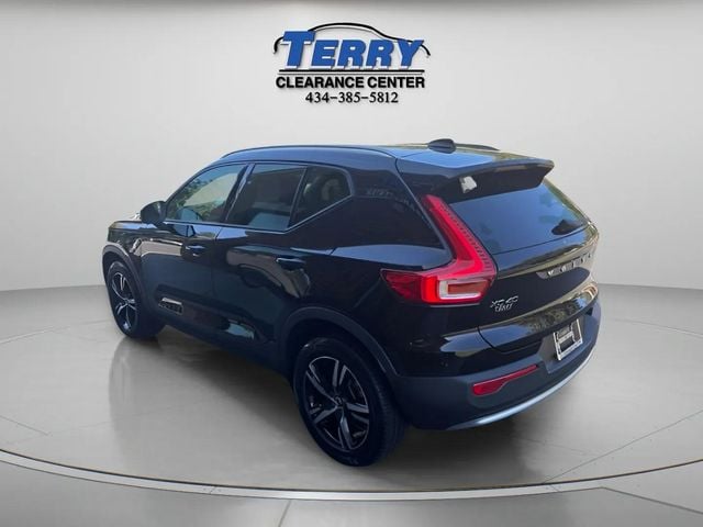 2023 Volvo XC40 B4 Core Photo in Lynchburg VA 24502
