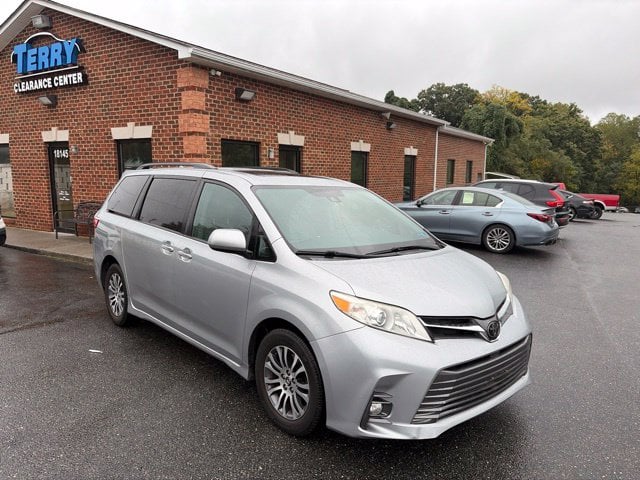 2019 Toyota Sienna XLE Photo in Lynchburg VA 24502
