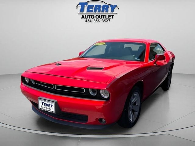 2021 Dodge Challenger SXT Photo in Lynchburg VA 24502