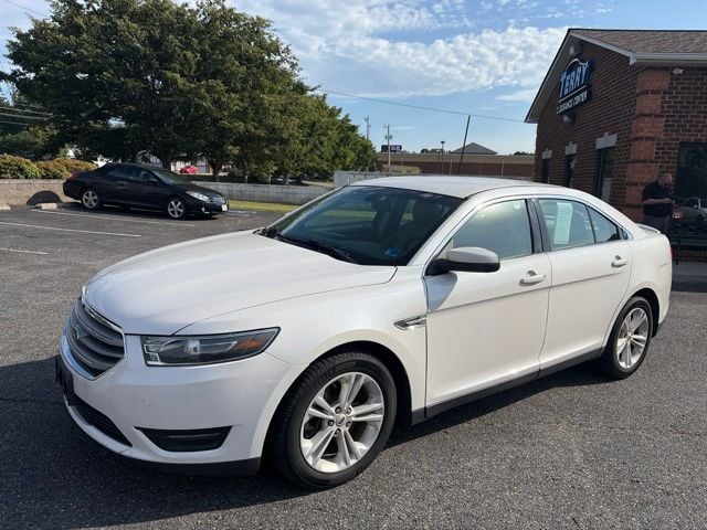 2016 Ford Taurus SEL Photo in Lynchburg VA 24502