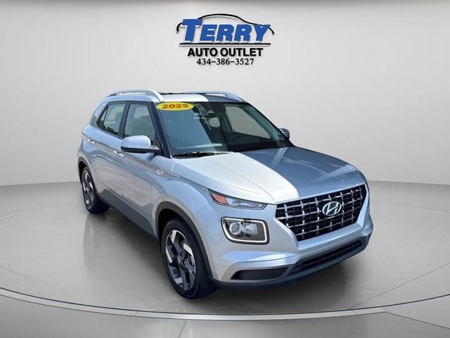 2025 Hyundai Venue SEL Photo in Lynchburg VA 24502