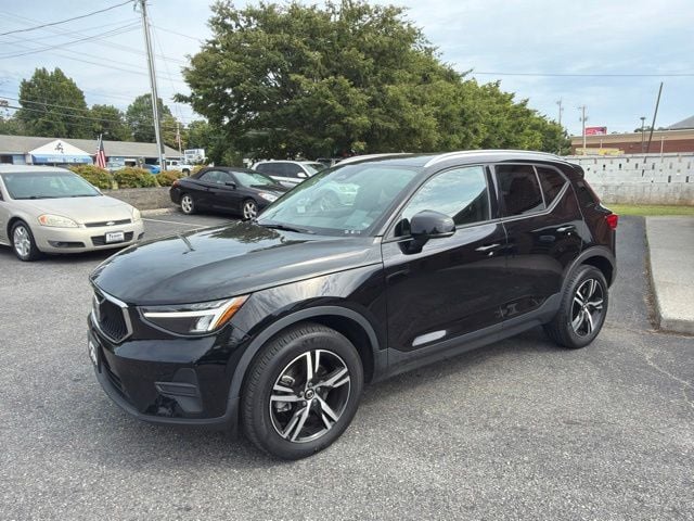 2023 Volvo XC40 B4 Core Photo in Lynchburg VA 24502