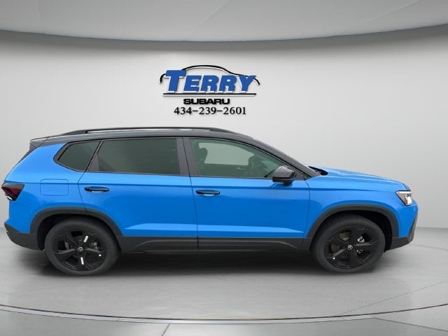 2025 Volkswagen Taos 1.5T SE Black Photo in Lynchburg VA 24502