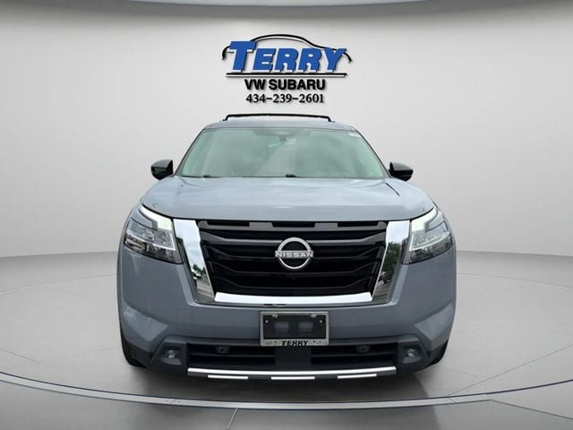 2022 Nissan Pathfinder Platinum Photo in Lynchburg VA 24502