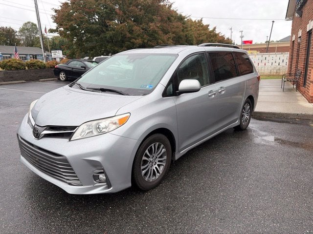 2019 Toyota Sienna XLE Photo in Lynchburg VA 24502