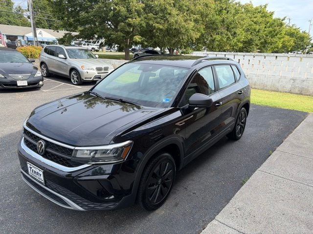 2024 Volkswagen Taos 1.5T S Photo in Lynchburg VA 24502