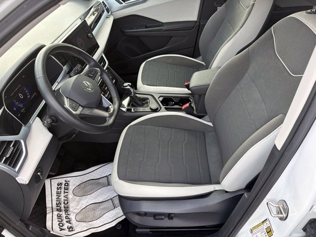 2025 Volkswagen Taos 1.5T SE Photo in Lynchburg VA 24502
