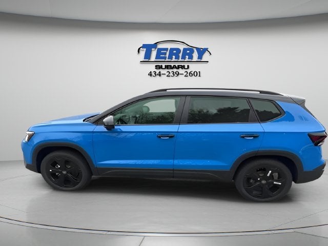 2025 Volkswagen Taos 1.5T SE Black Photo in Lynchburg VA 24502