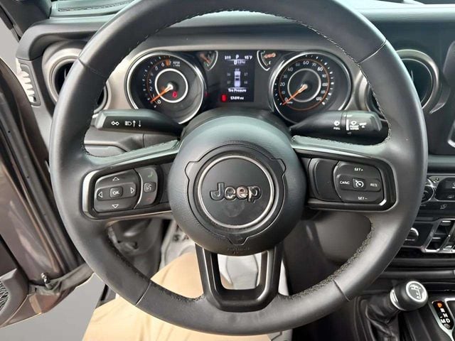 2023 Jeep Gladiator Sport S Photo in Lynchburg VA 24502