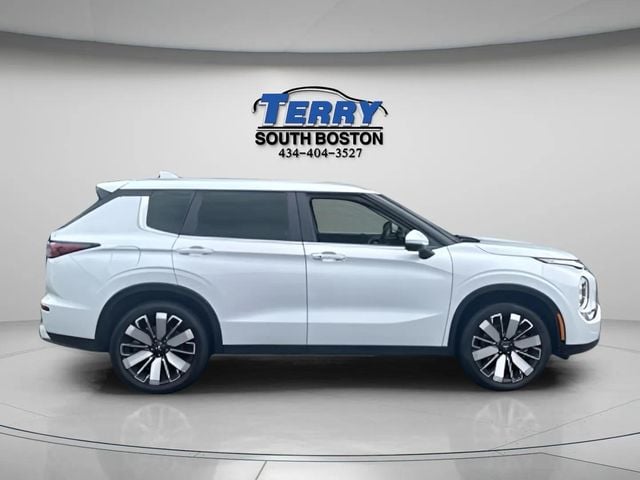 2025 Mitsubishi Outlander SE Photo in Boston VA 24592