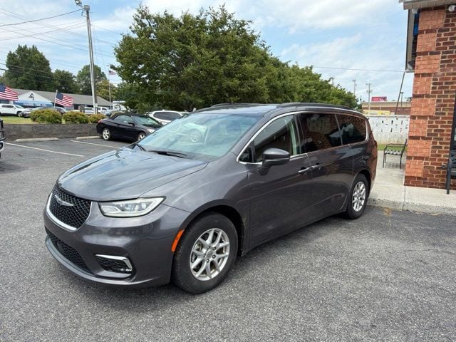 2022 Chrysler Pacifica Touring L Photo in Lynchburg VA 24502
