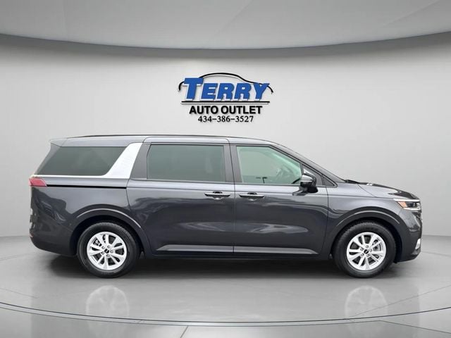 2024 Kia Carnival LX Photo in Lynchburg VA 24502