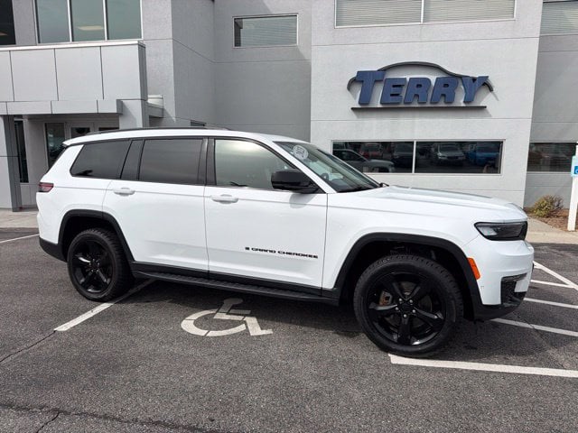 2023 Jeep Grand Cherokee L Limited Photo in Lynchburg VA 24502