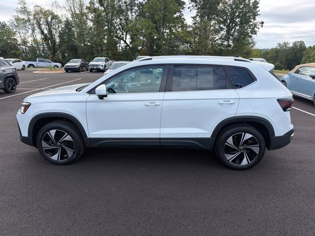 2025 Volkswagen Taos 1.5T SE Photo in Lynchburg VA 24502
