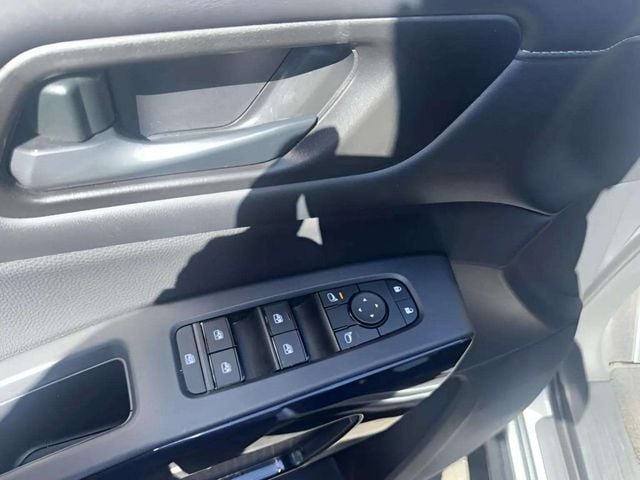 2025 Nissan Pathfinder SV Photo in Lynchburg VA 24502