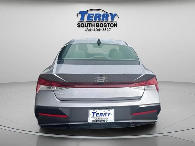 2025 Hyundai Elantra SEL Convenience Photo in Boston VA 24592